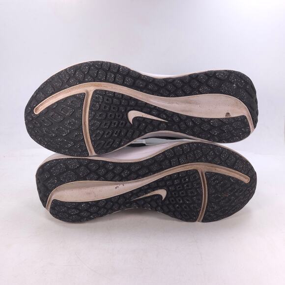 Nike Downshifter 13 Athletic Running Shoe Mens Size 9.5 FD6454-001 Black White - Picture 7 of 10